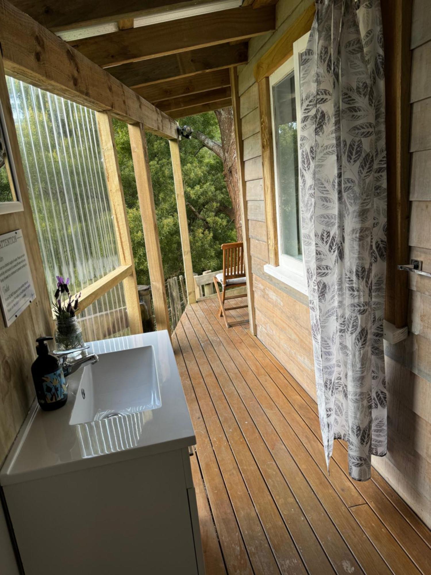 Private Cabin Close To The City Centre Уангарей Екстериор снимка
